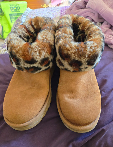 Ugg women suede bootie - ugg,